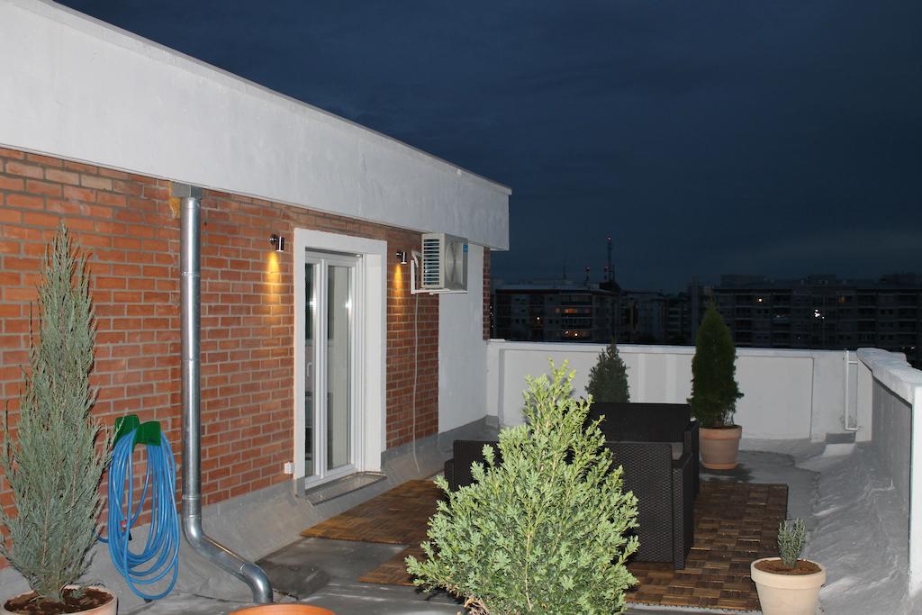 Arena Penthouse Apartments Белград Номер фото
